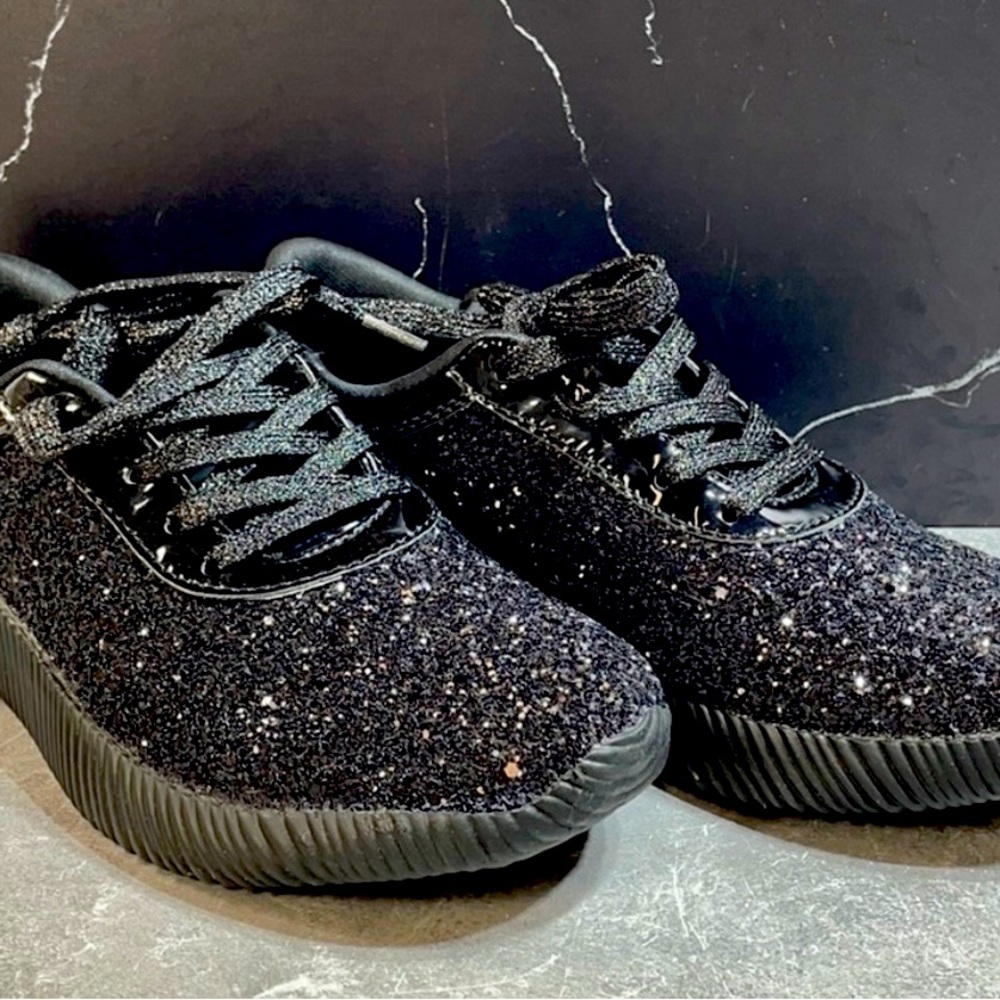 Sparkly shoes nw/o tags